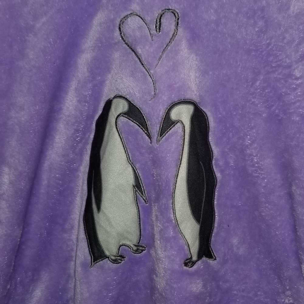 EM & ALFIE Purple Fleece Large penguin love
